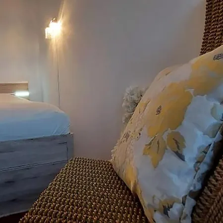 Imadnivalo Kislakas * ブダペスト