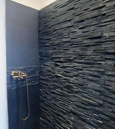 Imadnivalo Kislakas Будапешт